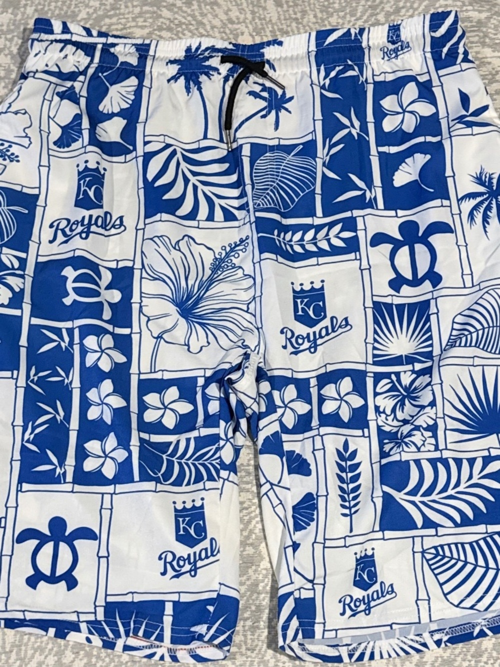 KC Royals MLB Men’s XL Aloha Floral Board Shorts Swim Trunks